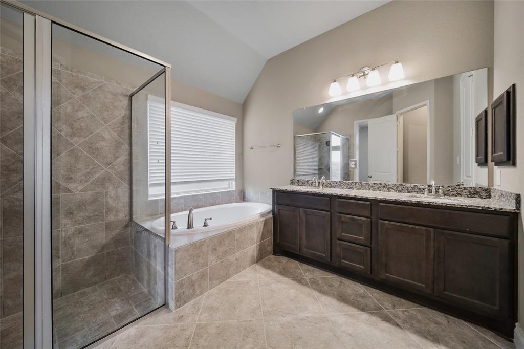 3107 1 Shadow View Lane, Missouri City, Texas 77459, 4 Bedrooms Bedrooms, 8 Rooms Rooms,3 BathroomsBathrooms,Single-family,For Sale,Shadow View,60970271