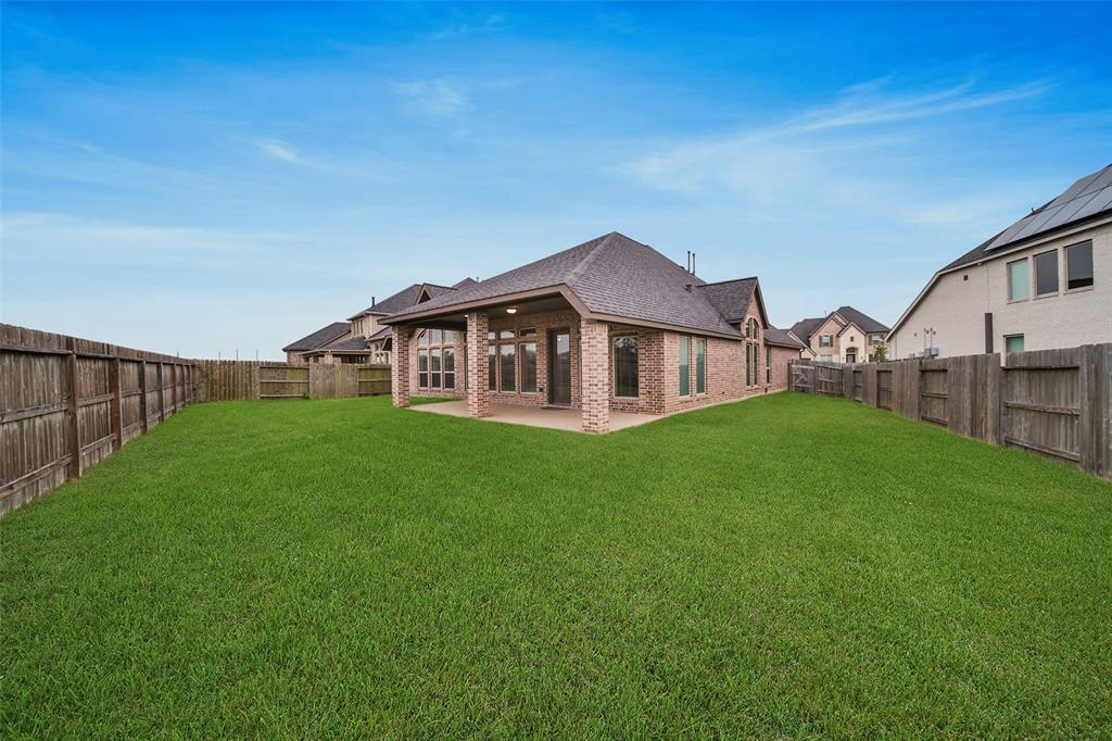 3107 1 Shadow View Lane, Missouri City, Texas 77459, 4 Bedrooms Bedrooms, 8 Rooms Rooms,3 BathroomsBathrooms,Single-family,For Sale,Shadow View,60970271