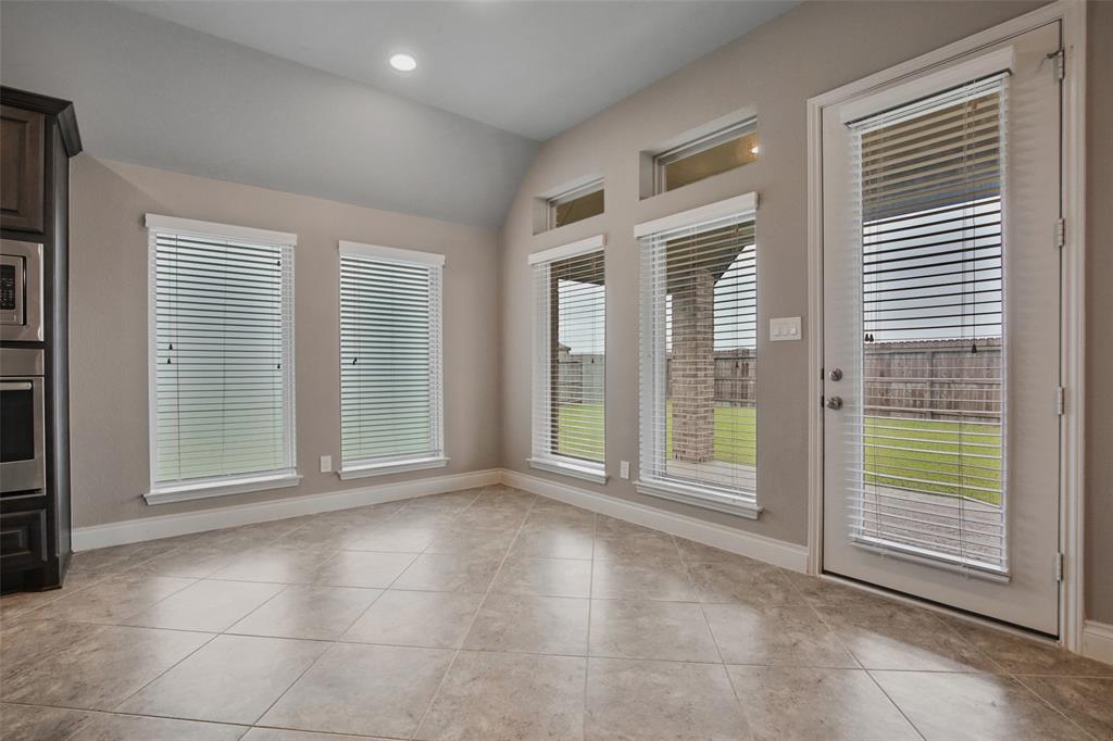 3107 1 Shadow View Lane, Missouri City, Texas 77459, 4 Bedrooms Bedrooms, 8 Rooms Rooms,3 BathroomsBathrooms,Single-family,For Sale,Shadow View,60970271