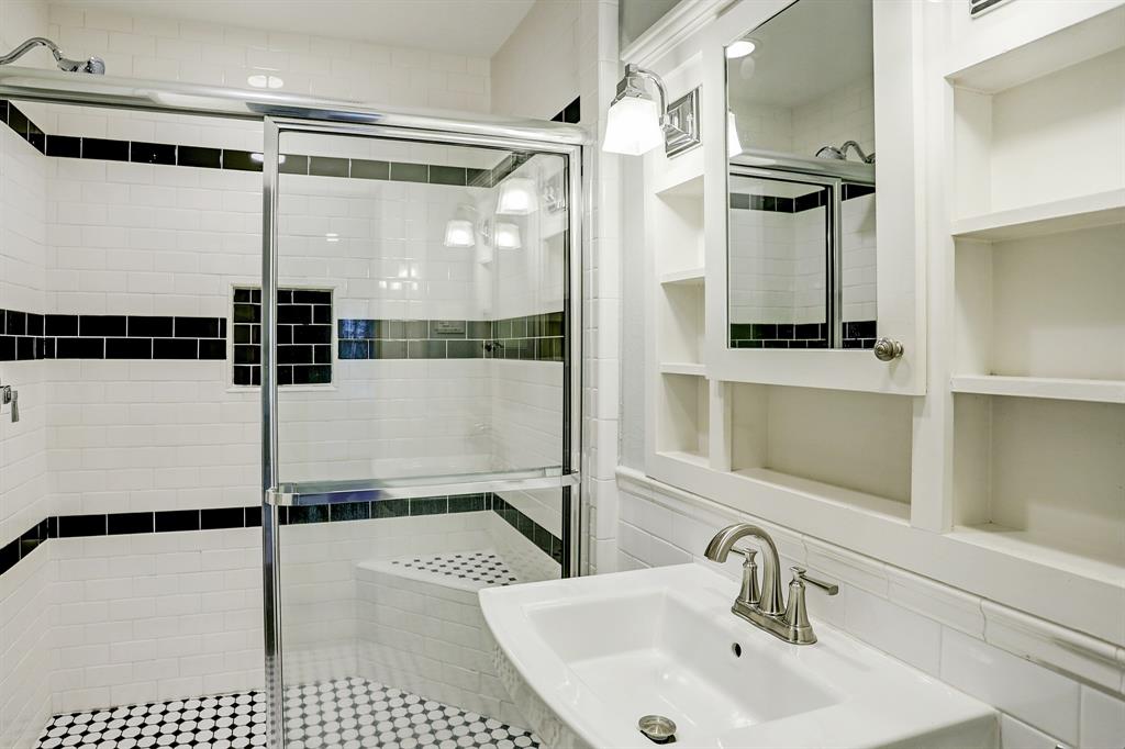 901 1 23rd Street, Houston, Texas 77009, 2 Bedrooms Bedrooms, 4 Rooms Rooms,1 BathroomBathrooms,Single-family,For Sale,23rd,75118084