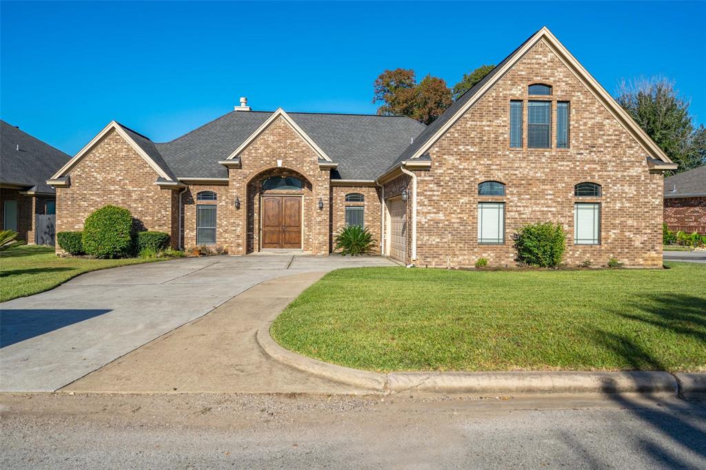 5254 2 Lakeshore Drive, Willis, Texas 77318, 3 Bedrooms Bedrooms, 3 Rooms Rooms,3 BathroomsBathrooms,Single-family,For Sale,Lakeshore,81170150