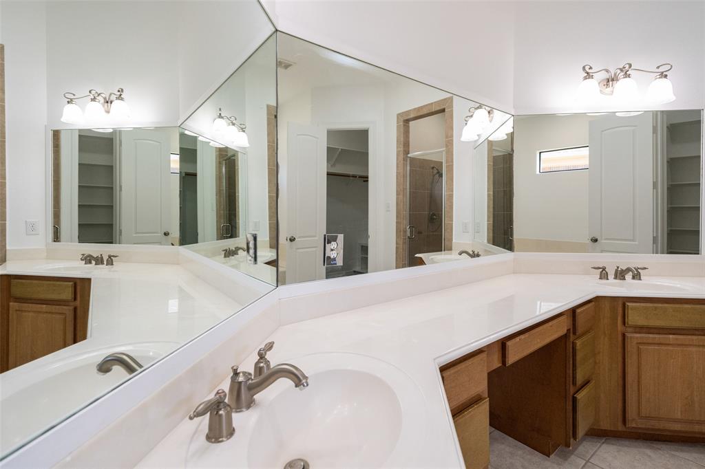 5254 2 Lakeshore Drive, Willis, Texas 77318, 3 Bedrooms Bedrooms, 3 Rooms Rooms,3 BathroomsBathrooms,Single-family,For Sale,Lakeshore,81170150