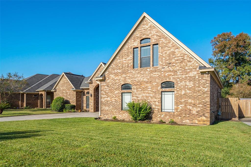 5254 2 Lakeshore Drive, Willis, Texas 77318, 3 Bedrooms Bedrooms, 3 Rooms Rooms,3 BathroomsBathrooms,Single-family,For Sale,Lakeshore,81170150