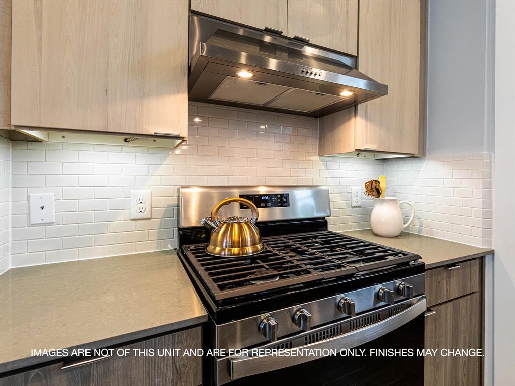 3310 4 Pease Street, Houston, Texas 77003, 3 Bedrooms Bedrooms, 11 Rooms Rooms,3 BathroomsBathrooms,Single-family,For Sale,Pease,73759836