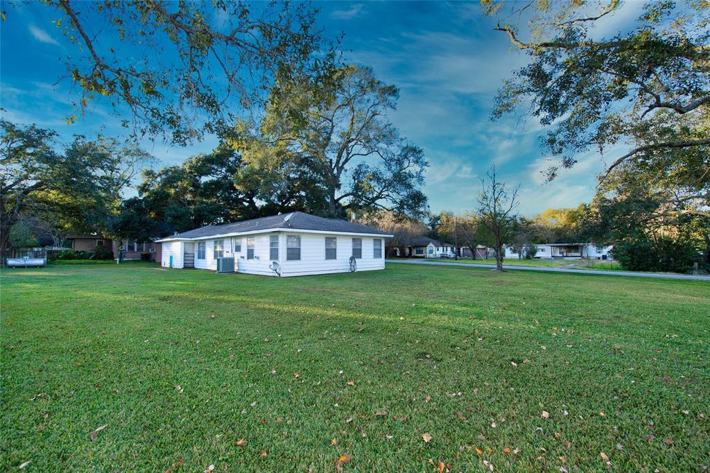 TBD 1 3rd Street, Fulshear, Texas 77441, 2 Bedrooms Bedrooms, 7 Rooms Rooms,1 BathroomBathrooms,Single-family,For Sale,3rd,65515517