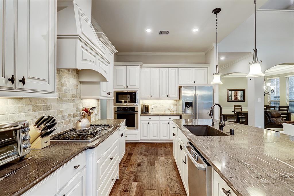 13427 2 Sipsey Wilderness Drive, Humble, Texas 77346, 5 Bedrooms Bedrooms, 6 Rooms Rooms,4 BathroomsBathrooms,Single-family,For Sale,Sipsey Wilderness,72702902