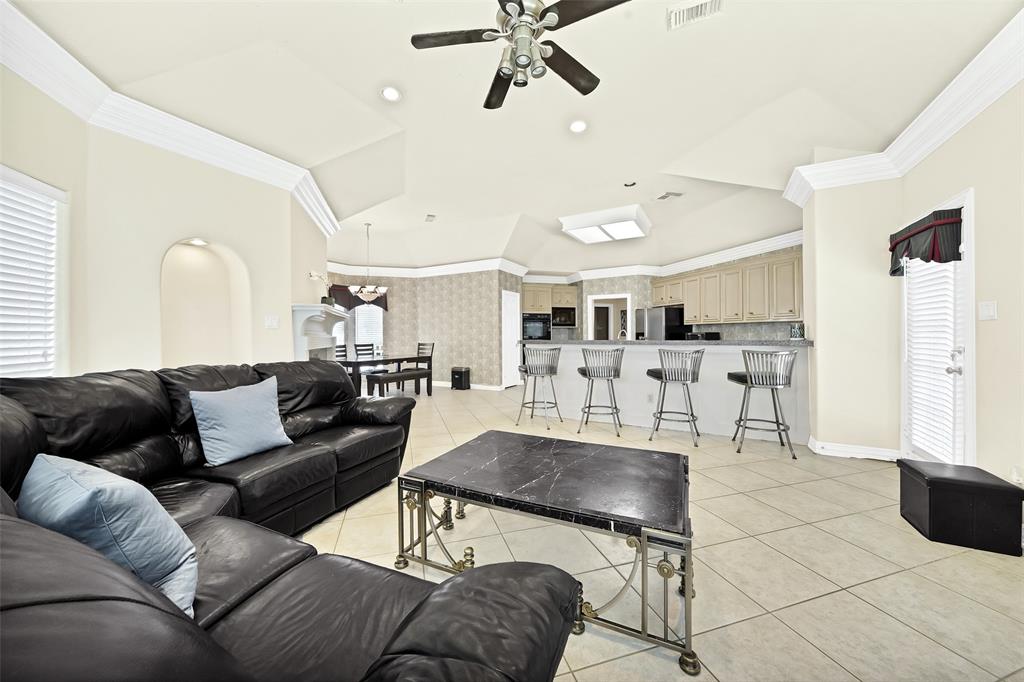 19910 2 Sky Hollow Lane, Katy, Texas 77450, 4 Bedrooms Bedrooms, 11 Rooms Rooms,3 BathroomsBathrooms,Single-family,For Sale,Sky Hollow,59654757