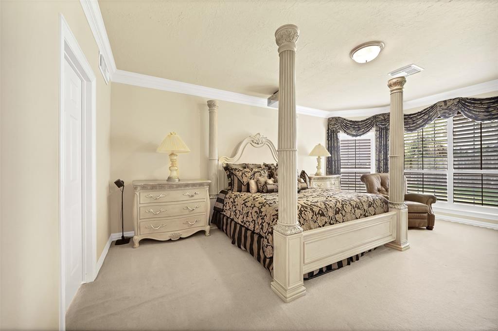 19910 2 Sky Hollow Lane, Katy, Texas 77450, 4 Bedrooms Bedrooms, 11 Rooms Rooms,3 BathroomsBathrooms,Single-family,For Sale,Sky Hollow,59654757