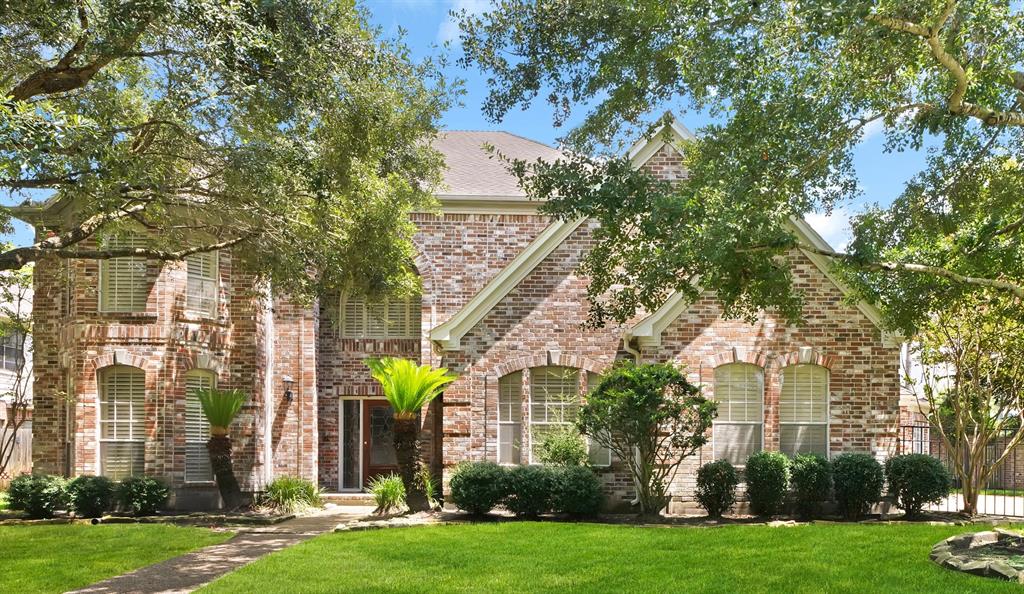 19910 2 Sky Hollow Lane, Katy, Texas 77450, 4 Bedrooms Bedrooms, 11 Rooms Rooms,3 BathroomsBathrooms,Single-family,For Sale,Sky Hollow,59654757