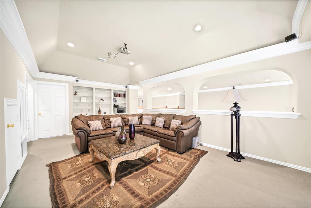 19910 2 Sky Hollow Lane, Katy, Texas 77450, 4 Bedrooms Bedrooms, 11 Rooms Rooms,3 BathroomsBathrooms,Single-family,For Sale,Sky Hollow,59654757