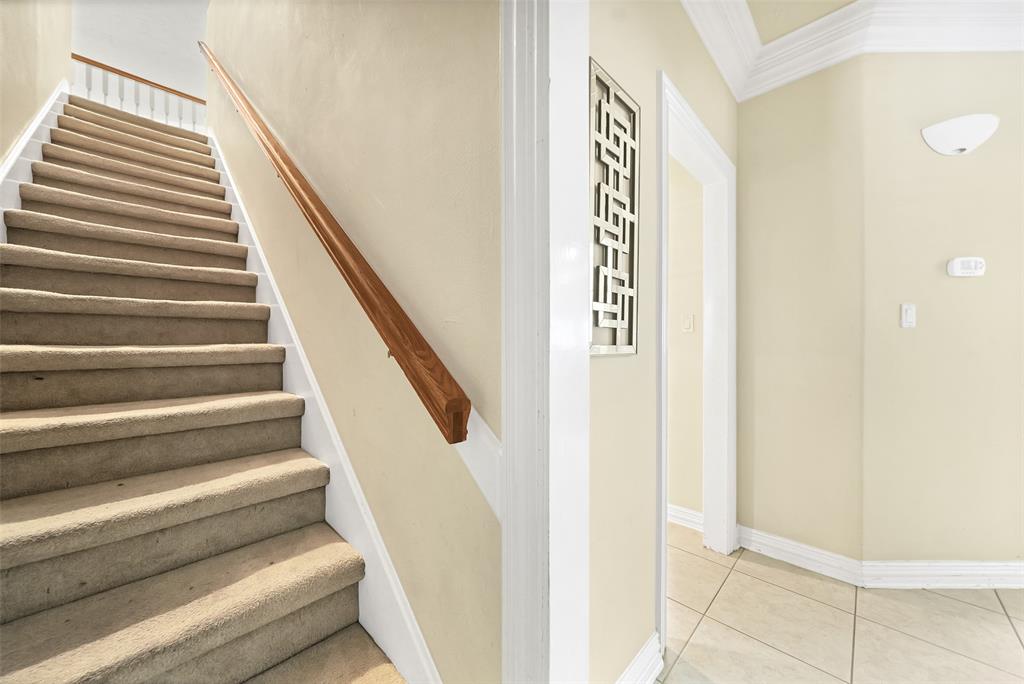 19910 2 Sky Hollow Lane, Katy, Texas 77450, 4 Bedrooms Bedrooms, 11 Rooms Rooms,3 BathroomsBathrooms,Single-family,For Sale,Sky Hollow,59654757