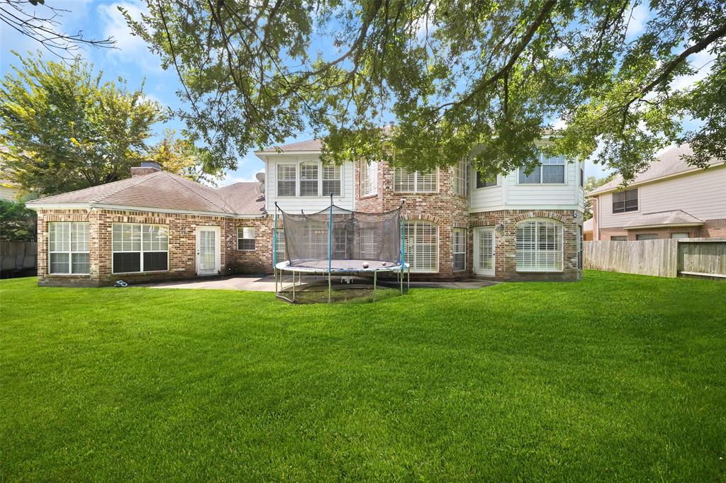19910 2 Sky Hollow Lane, Katy, Texas 77450, 4 Bedrooms Bedrooms, 11 Rooms Rooms,3 BathroomsBathrooms,Single-family,For Sale,Sky Hollow,59654757