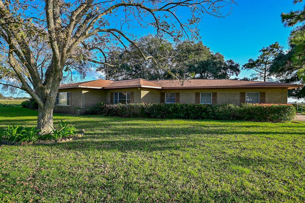 11503 1 Hwy 36, Orchard, Texas 77464, 3 Bedrooms Bedrooms, 11 Rooms Rooms,2 BathroomsBathrooms,Country Homes/acreage,For Sale,Hwy 36,24120378