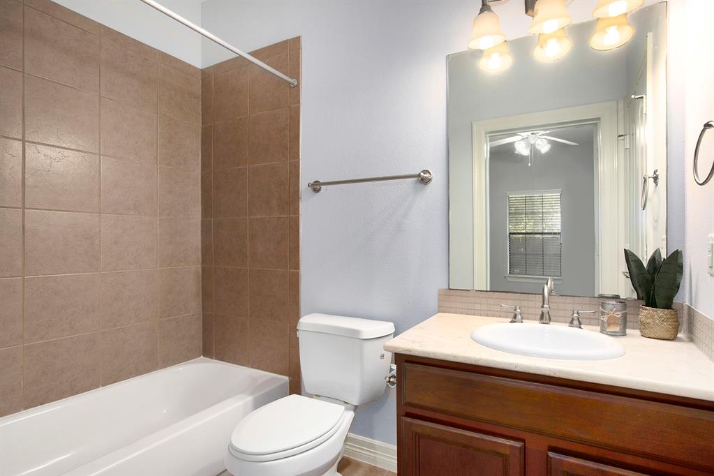 4122 3 Bonner View Lane, Houston, Texas 77007, 3 Bedrooms Bedrooms, 7 Rooms Rooms,3 BathroomsBathrooms,Single-family,For Sale,Bonner View,54187792