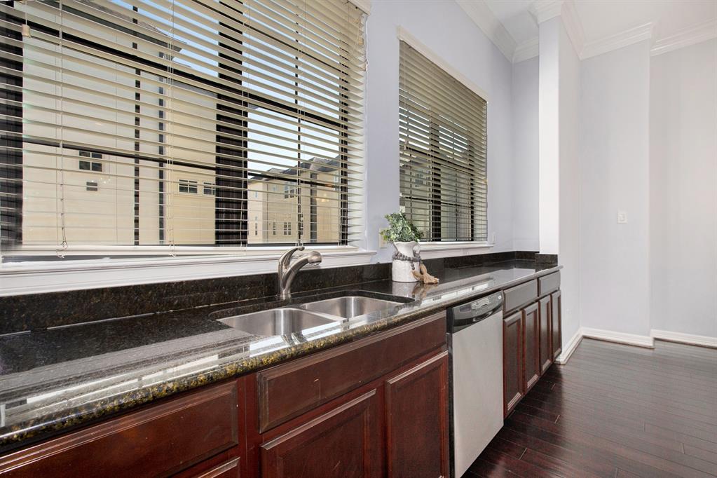 4122 3 Bonner View Lane, Houston, Texas 77007, 3 Bedrooms Bedrooms, 7 Rooms Rooms,3 BathroomsBathrooms,Single-family,For Sale,Bonner View,54187792