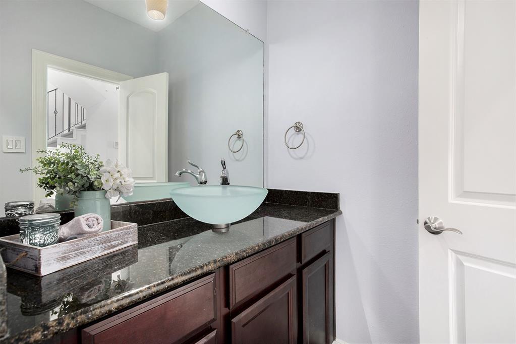4122 3 Bonner View Lane, Houston, Texas 77007, 3 Bedrooms Bedrooms, 7 Rooms Rooms,3 BathroomsBathrooms,Single-family,For Sale,Bonner View,54187792