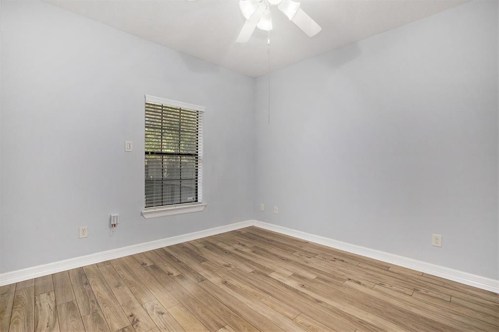 4122 3 Bonner View Lane, Houston, Texas 77007, 3 Bedrooms Bedrooms, 7 Rooms Rooms,3 BathroomsBathrooms,Single-family,For Sale,Bonner View,54187792