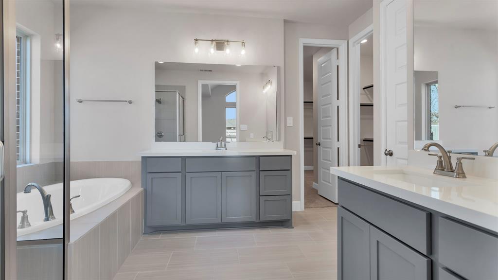 3019 2 Harbor Spring Way, Manvel, Texas 77578, 4 Bedrooms Bedrooms, 9 Rooms Rooms,3 BathroomsBathrooms,Single-family,For Sale,Harbor Spring,52913409