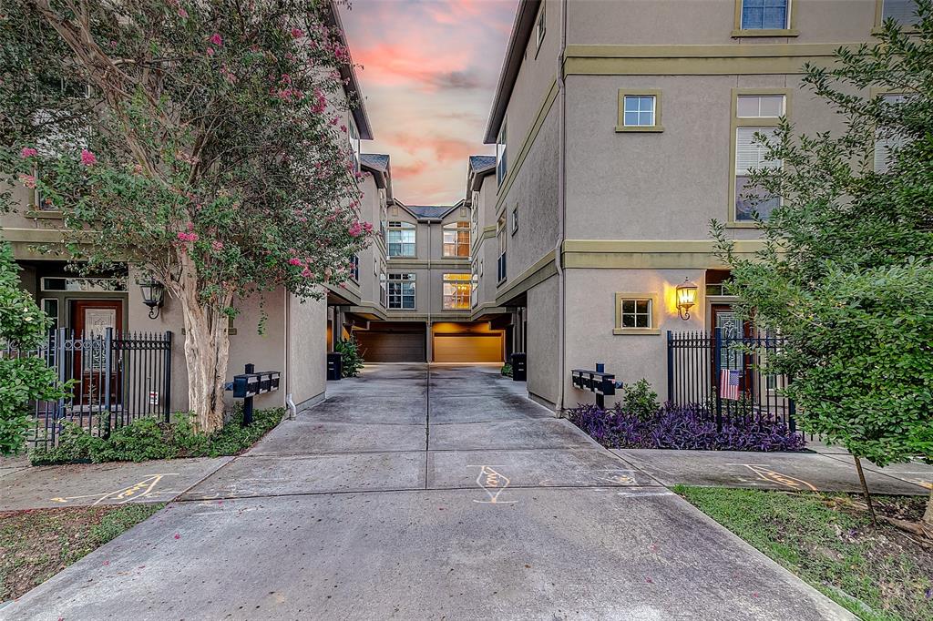 4420 3 Rose Street, Houston, Texas 77007, 3 Bedrooms Bedrooms, 6 Rooms Rooms,3 BathroomsBathrooms,Townhouse/condo,For Sale,Rose,10481166