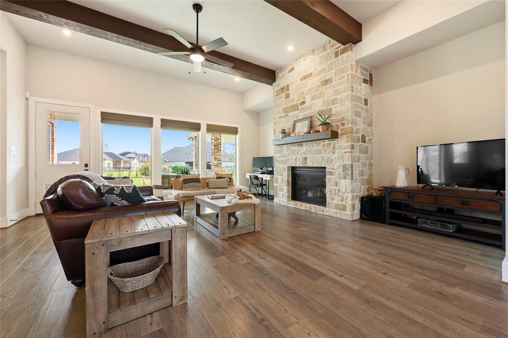32811 2 Waxberry Court, Fulshear, Texas 77441, 4 Bedrooms Bedrooms, 9 Rooms Rooms,4 BathroomsBathrooms,Single-family,For Sale,Waxberry,51693306