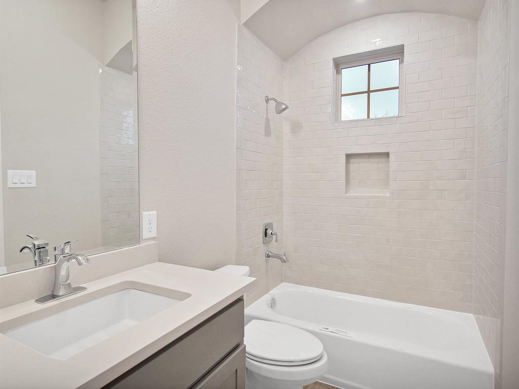 32811 2 Waxberry Court, Fulshear, Texas 77441, 4 Bedrooms Bedrooms, 9 Rooms Rooms,4 BathroomsBathrooms,Single-family,For Sale,Waxberry,51693306