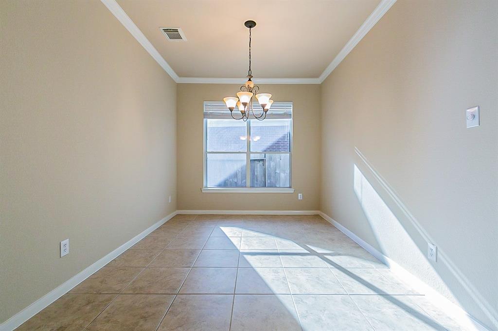 5215 2 Shadow Breeze Lane, Katy, Texas 77494, 4 Bedrooms Bedrooms, 4 Rooms Rooms,2 BathroomsBathrooms,Single-family,For Sale,Shadow Breeze,57752355