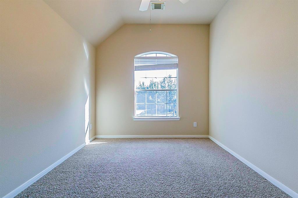 5215 2 Shadow Breeze Lane, Katy, Texas 77494, 4 Bedrooms Bedrooms, 4 Rooms Rooms,2 BathroomsBathrooms,Single-family,For Sale,Shadow Breeze,57752355