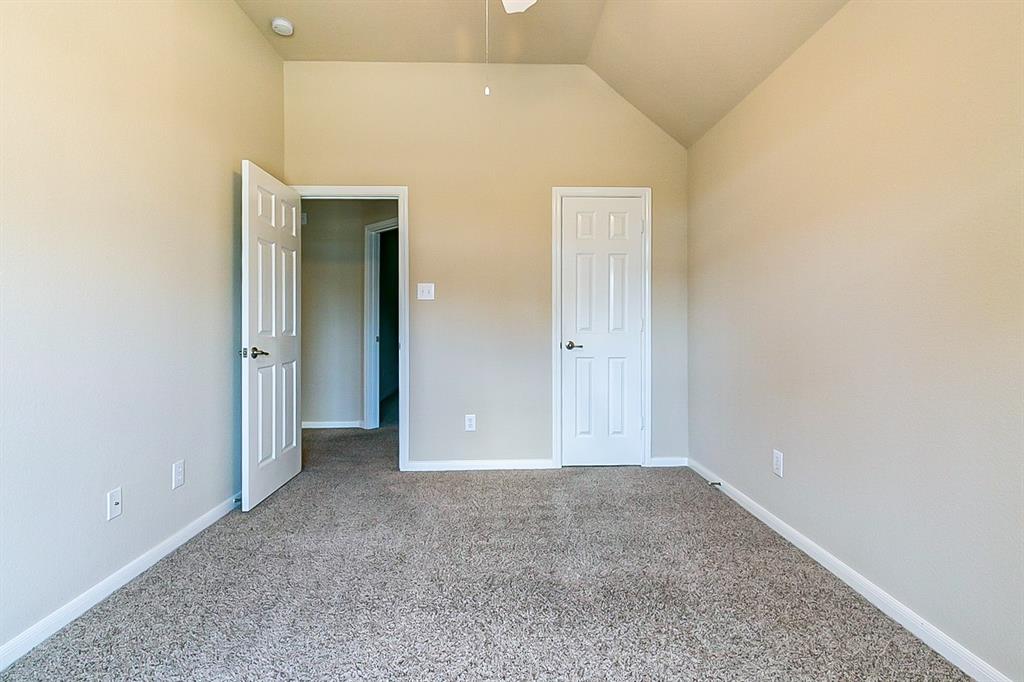 5215 2 Shadow Breeze Lane, Katy, Texas 77494, 4 Bedrooms Bedrooms, 4 Rooms Rooms,2 BathroomsBathrooms,Single-family,For Sale,Shadow Breeze,57752355