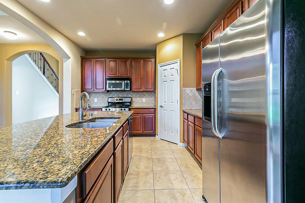 5215 2 Shadow Breeze Lane, Katy, Texas 77494, 4 Bedrooms Bedrooms, 4 Rooms Rooms,2 BathroomsBathrooms,Single-family,For Sale,Shadow Breeze,57752355