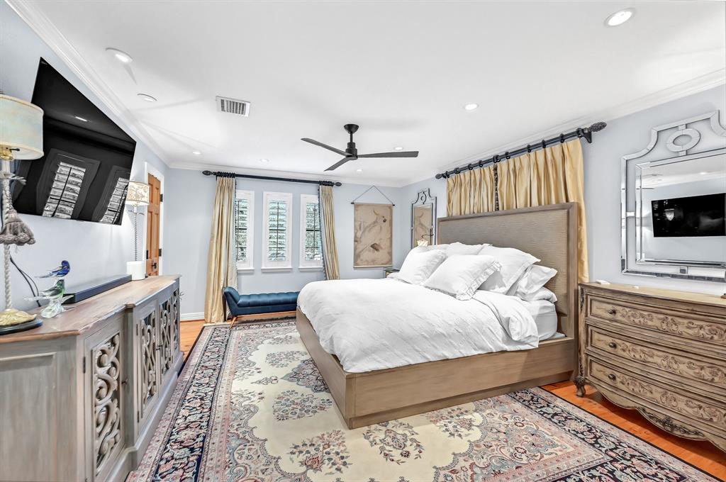 1049 2 Candlelight Lane, Houston, Texas 77018, 4 Bedrooms Bedrooms, 12 Rooms Rooms,3 BathroomsBathrooms,Single-family,For Sale,Candlelight,83931824