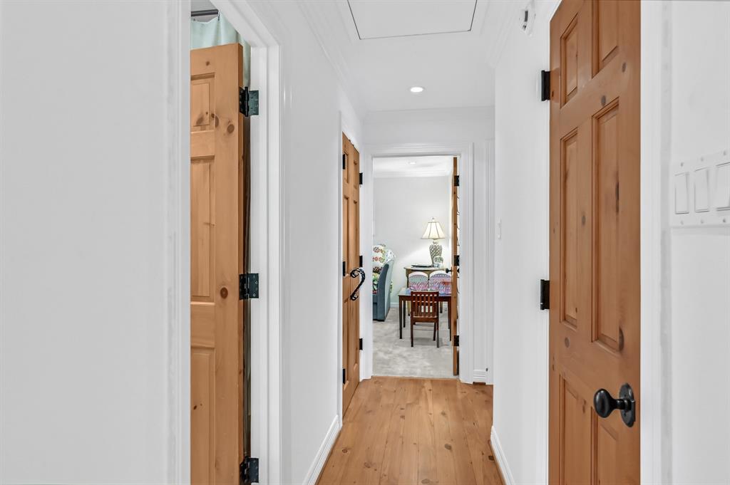 1049 2 Candlelight Lane, Houston, Texas 77018, 4 Bedrooms Bedrooms, 12 Rooms Rooms,3 BathroomsBathrooms,Single-family,For Sale,Candlelight,83931824