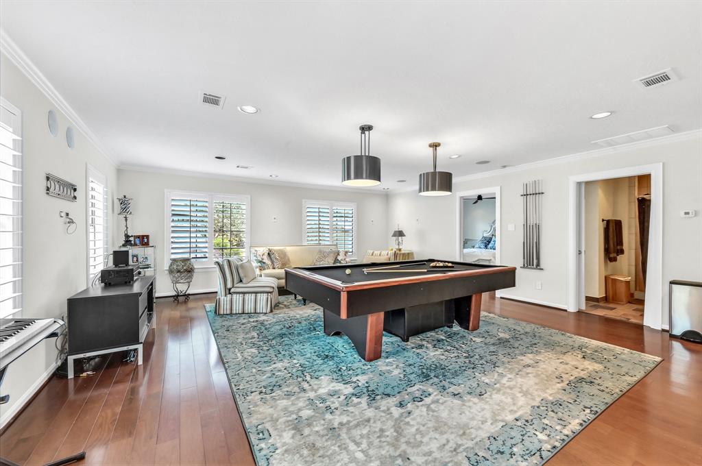 1049 2 Candlelight Lane, Houston, Texas 77018, 4 Bedrooms Bedrooms, 12 Rooms Rooms,3 BathroomsBathrooms,Single-family,For Sale,Candlelight,83931824