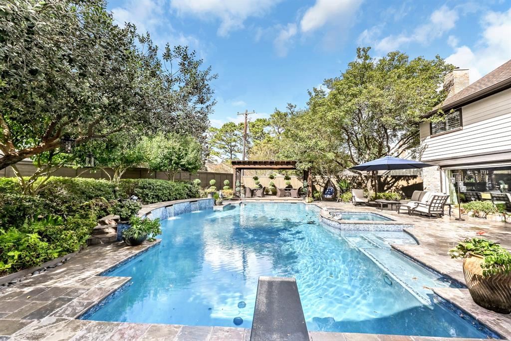 1049 2 Candlelight Lane, Houston, Texas 77018, 4 Bedrooms Bedrooms, 12 Rooms Rooms,3 BathroomsBathrooms,Single-family,For Sale,Candlelight,83931824