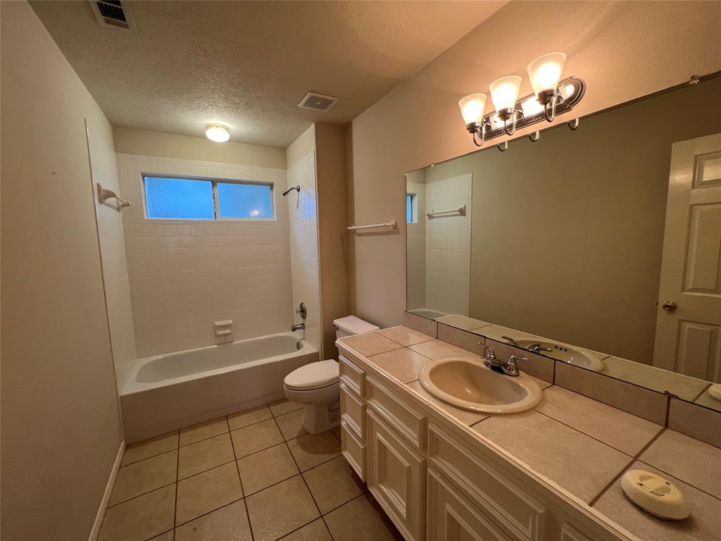 22410 2 Meadowsweet Drive, Magnolia, Texas 77355, 4 Bedrooms Bedrooms, 8 Rooms Rooms,2 BathroomsBathrooms,Single-family,For Sale,Meadowsweet,86194727