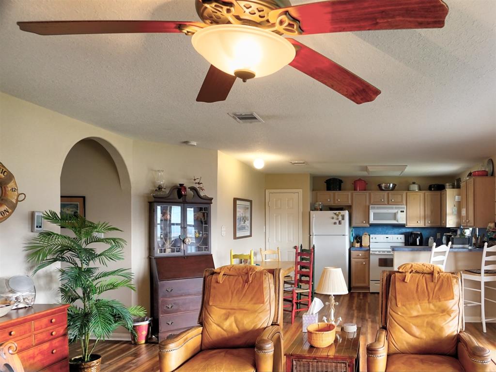 1426 1 Blue Water HWY, Surfside Beach, Texas 77541, 3 Bedrooms Bedrooms, 4 Rooms Rooms,2 BathroomsBathrooms,Single-family,For Sale,Blue Water HWY,57482812