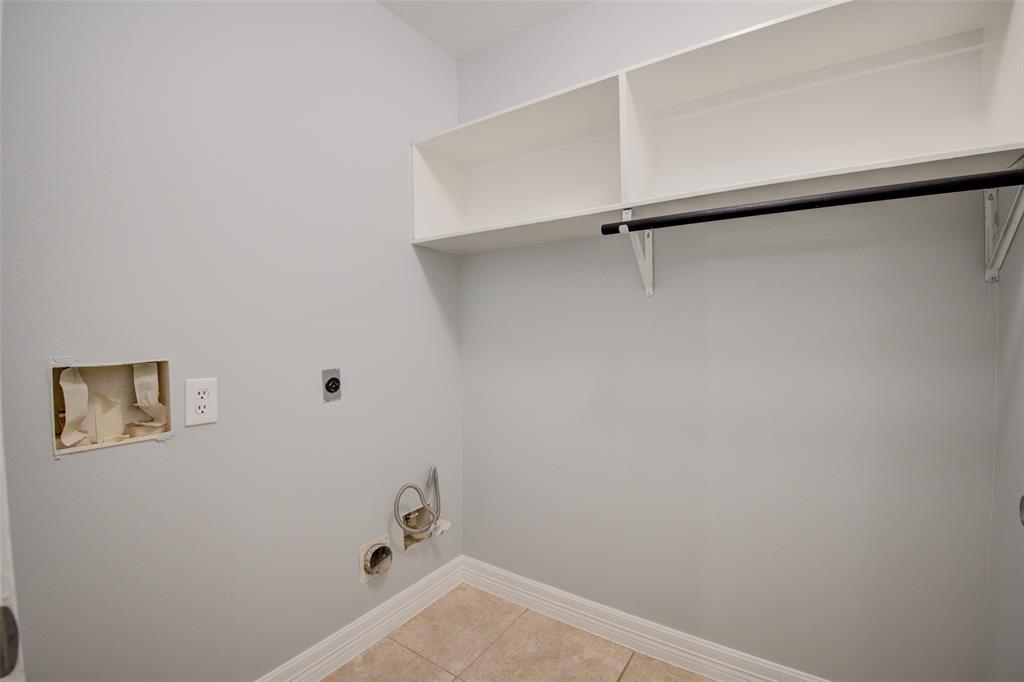 17406 1 Canyon Knoll Drive, Houston, Texas 77095, 3 Bedrooms Bedrooms, 6 Rooms Rooms,2 BathroomsBathrooms,Single-family,For Sale,Canyon Knoll,88793888