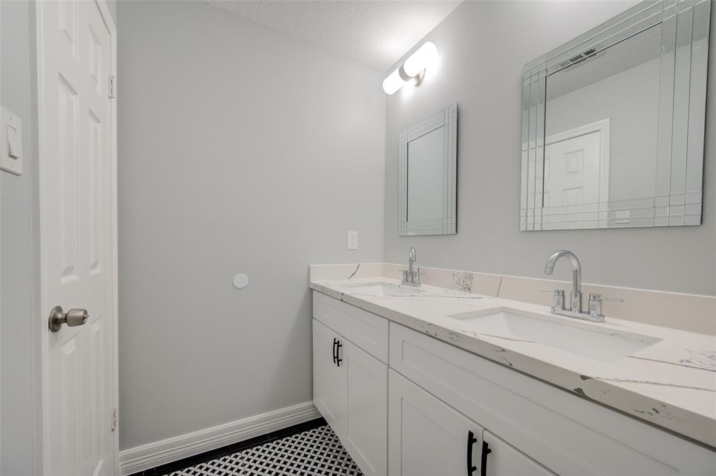 17406 1 Canyon Knoll Drive, Houston, Texas 77095, 3 Bedrooms Bedrooms, 6 Rooms Rooms,2 BathroomsBathrooms,Single-family,For Sale,Canyon Knoll,88793888