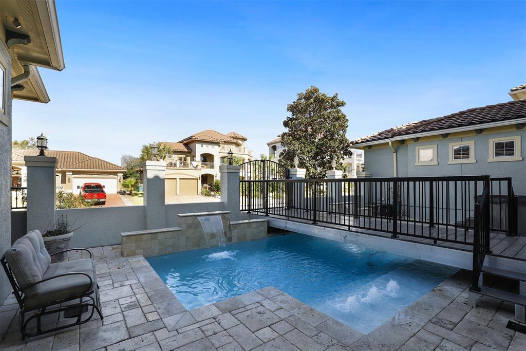 529 2 Villa Drive, Seabrook, Texas 77586, 4 Bedrooms Bedrooms, 12 Rooms Rooms,4 BathroomsBathrooms,Single-family,For Sale,Villa,67294651