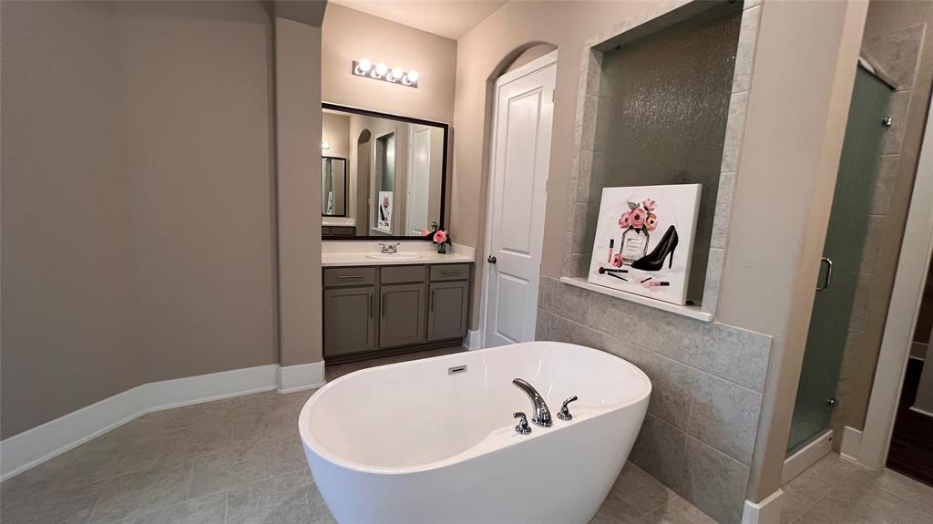 2515 2 Tradewind Pass Drive, Missouri City, Texas 77459, 4 Bedrooms Bedrooms, 9 Rooms Rooms,3 BathroomsBathrooms,Single-family,For Sale,Tradewind Pass,55760045