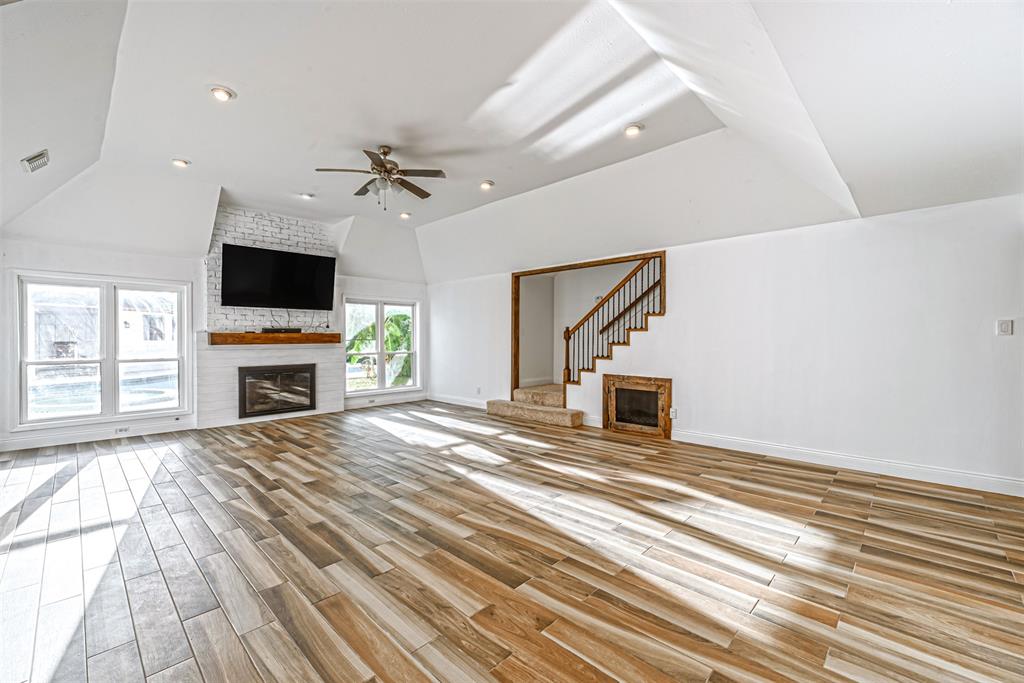11703 2 Gardenglen Drive, Houston, Texas 77070, 4 Bedrooms Bedrooms, 11 Rooms Rooms,2 BathroomsBathrooms,Single-family,For Sale,Gardenglen,72628447