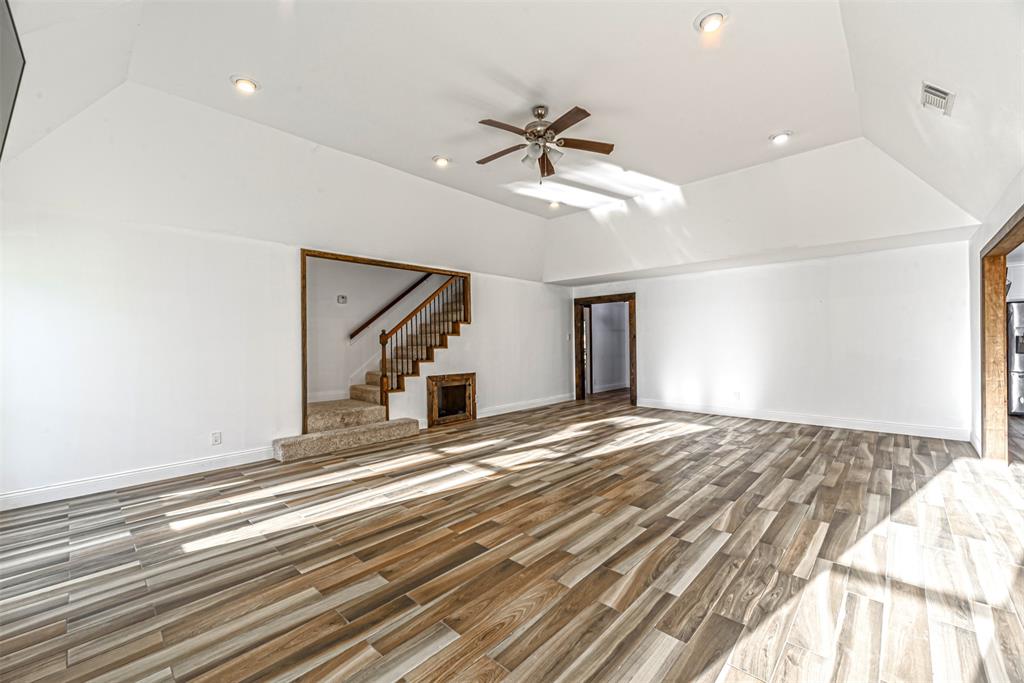 11703 2 Gardenglen Drive, Houston, Texas 77070, 4 Bedrooms Bedrooms, 11 Rooms Rooms,2 BathroomsBathrooms,Single-family,For Sale,Gardenglen,72628447