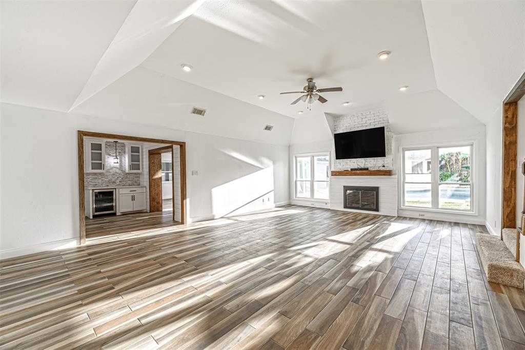 11703 2 Gardenglen Drive, Houston, Texas 77070, 4 Bedrooms Bedrooms, 11 Rooms Rooms,2 BathroomsBathrooms,Single-family,For Sale,Gardenglen,72628447