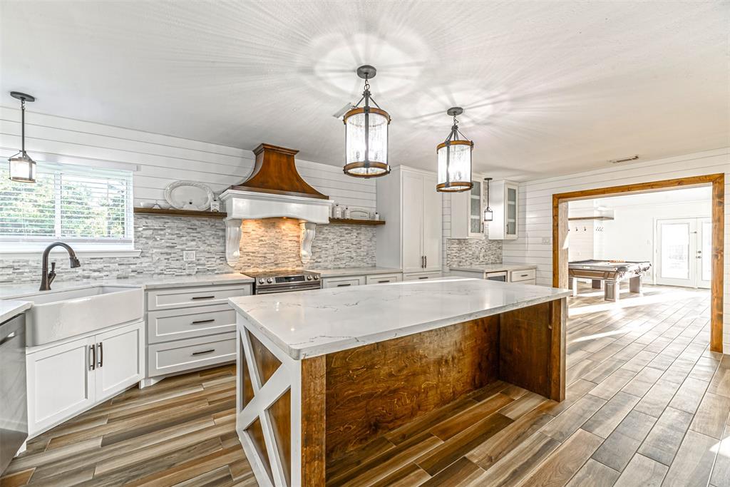 11703 2 Gardenglen Drive, Houston, Texas 77070, 4 Bedrooms Bedrooms, 11 Rooms Rooms,2 BathroomsBathrooms,Single-family,For Sale,Gardenglen,72628447