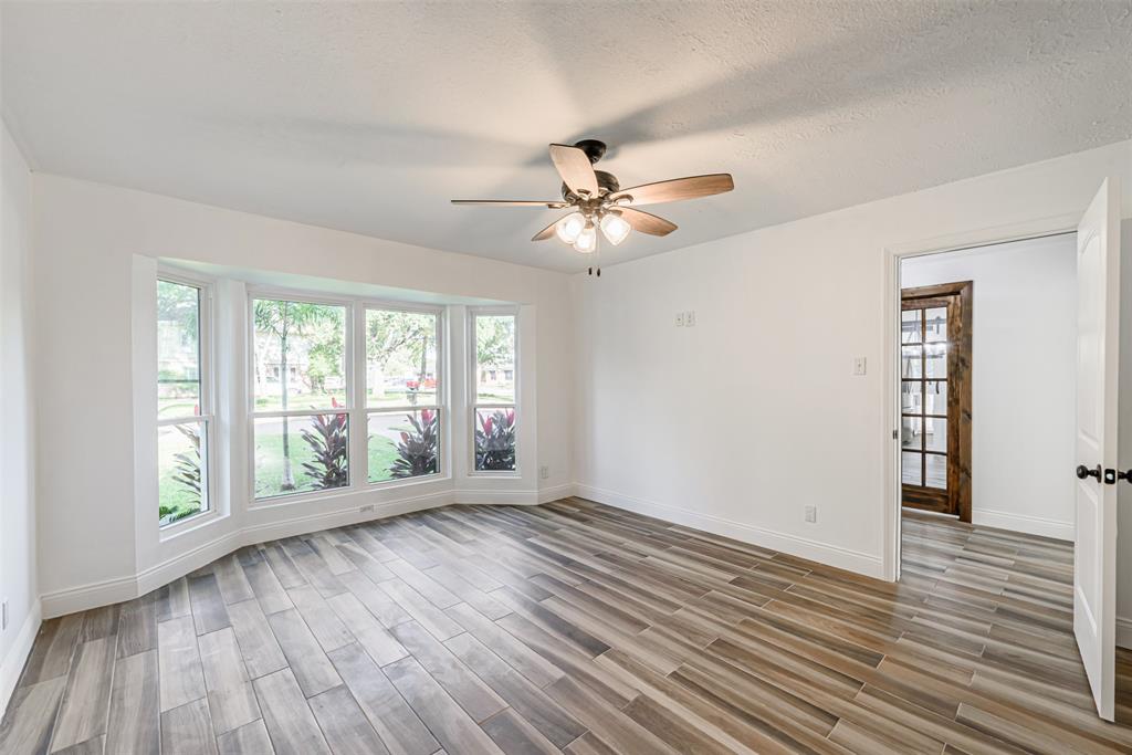 11703 2 Gardenglen Drive, Houston, Texas 77070, 4 Bedrooms Bedrooms, 11 Rooms Rooms,2 BathroomsBathrooms,Single-family,For Sale,Gardenglen,72628447