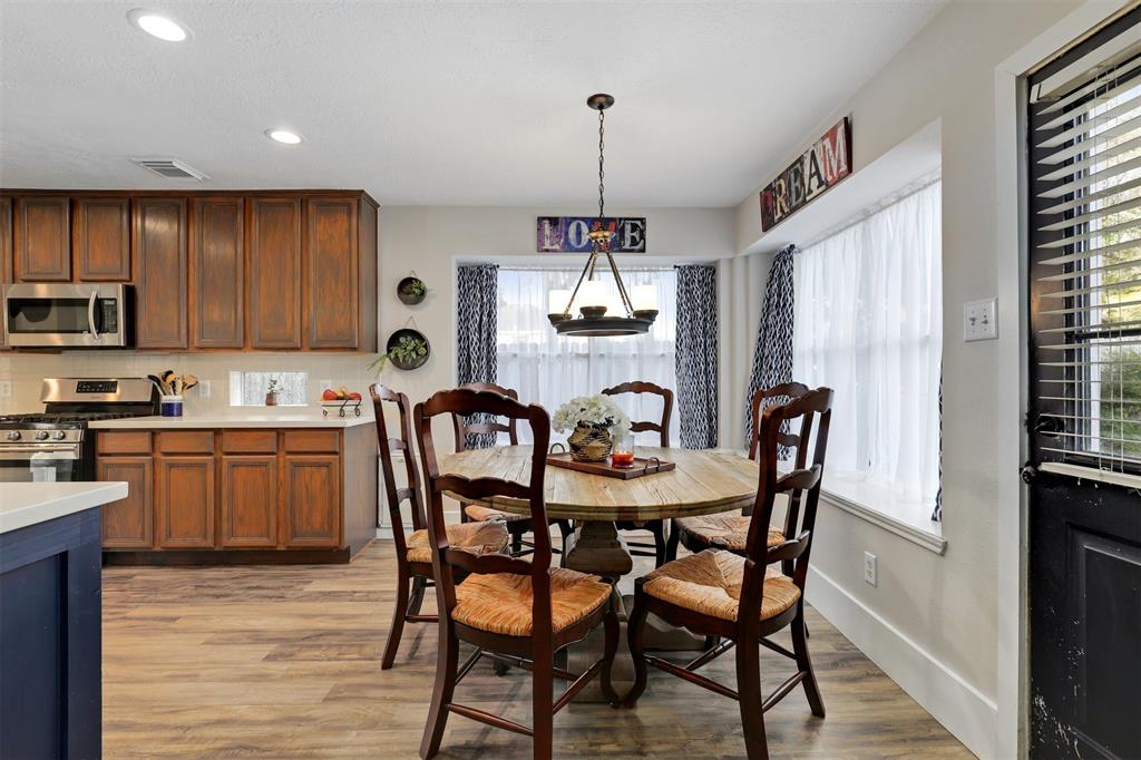 3414 2 Surrey Lane, Deer Park, Texas 77536, 5 Bedrooms Bedrooms, 14 Rooms Rooms,3 BathroomsBathrooms,Single-family,For Sale,Surrey,66998272