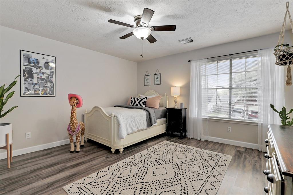 3414 2 Surrey Lane, Deer Park, Texas 77536, 5 Bedrooms Bedrooms, 14 Rooms Rooms,3 BathroomsBathrooms,Single-family,For Sale,Surrey,66998272