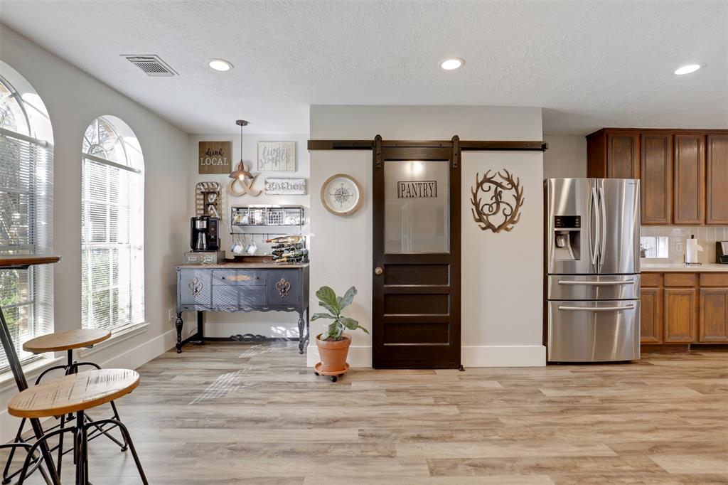 3414 2 Surrey Lane, Deer Park, Texas 77536, 5 Bedrooms Bedrooms, 14 Rooms Rooms,3 BathroomsBathrooms,Single-family,For Sale,Surrey,66998272