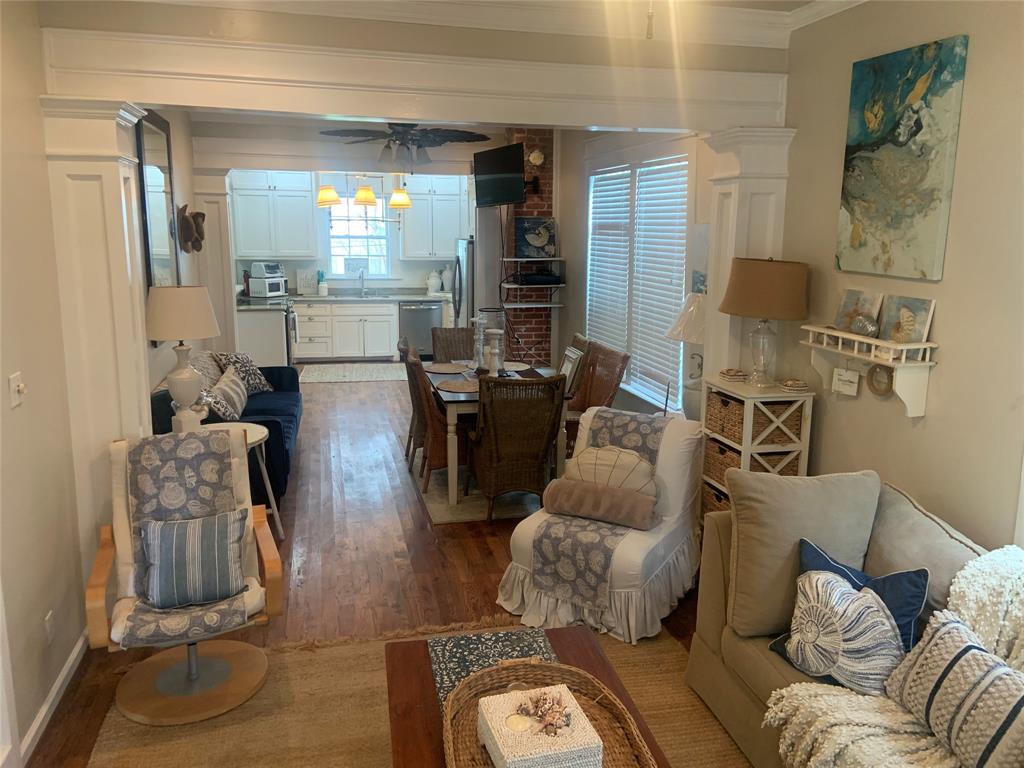 2714 2 Sealy Street, Galveston, Texas 77550, 3 Bedrooms Bedrooms, 3 Rooms Rooms,2 BathroomsBathrooms,Single-family,For Sale,Sealy,75817413