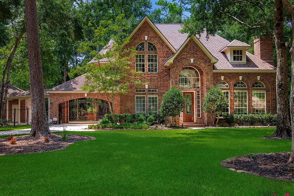 18 Red Sable Point, The Woodlands, TX 77380