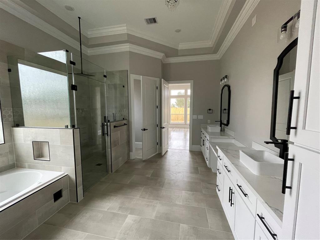 101 2 Bentwood Drive, Montgomery, Texas 77356, 4 Bedrooms Bedrooms, 5 Rooms Rooms,4 BathroomsBathrooms,Single-family,For Sale,Bentwood,48914280